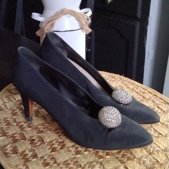 YVES SAINT LAURENT HEELS - Picture 2 of 11